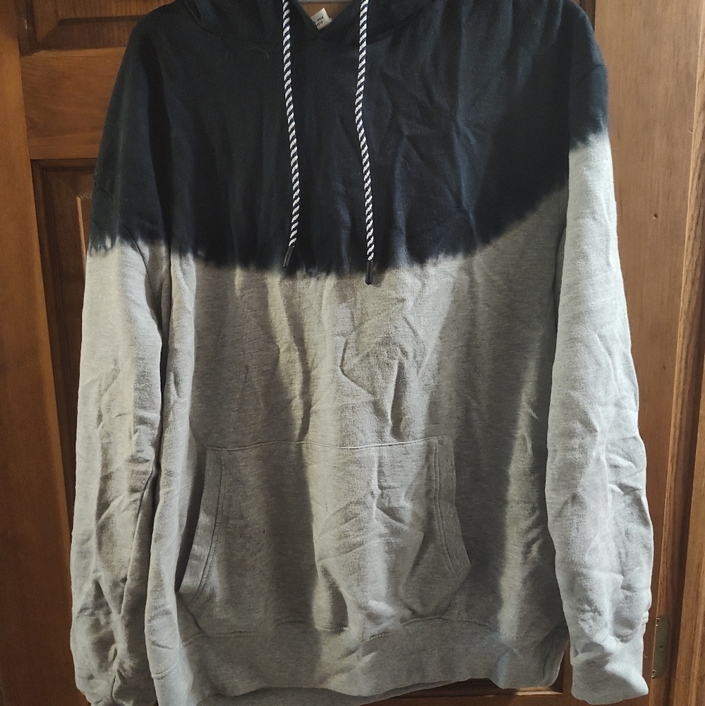 Boys NWOT large hooded sweatshirt